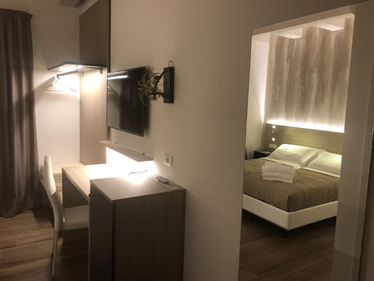 Casablanca Hotel ชิวิตาโนวา มาร์เค ภายนอก รูปภาพ