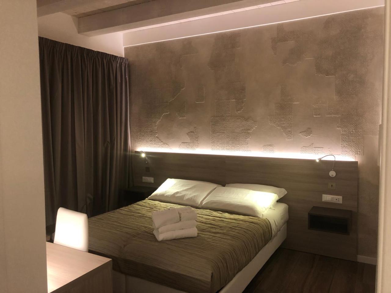 Casablanca Hotel ชิวิตาโนวา มาร์เค ภายนอก รูปภาพ
