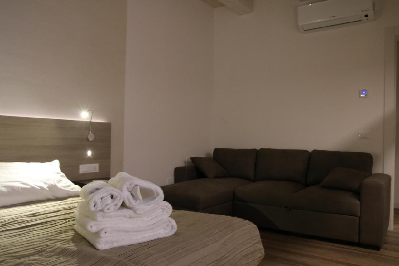 Casablanca Hotel ชิวิตาโนวา มาร์เค ภายนอก รูปภาพ