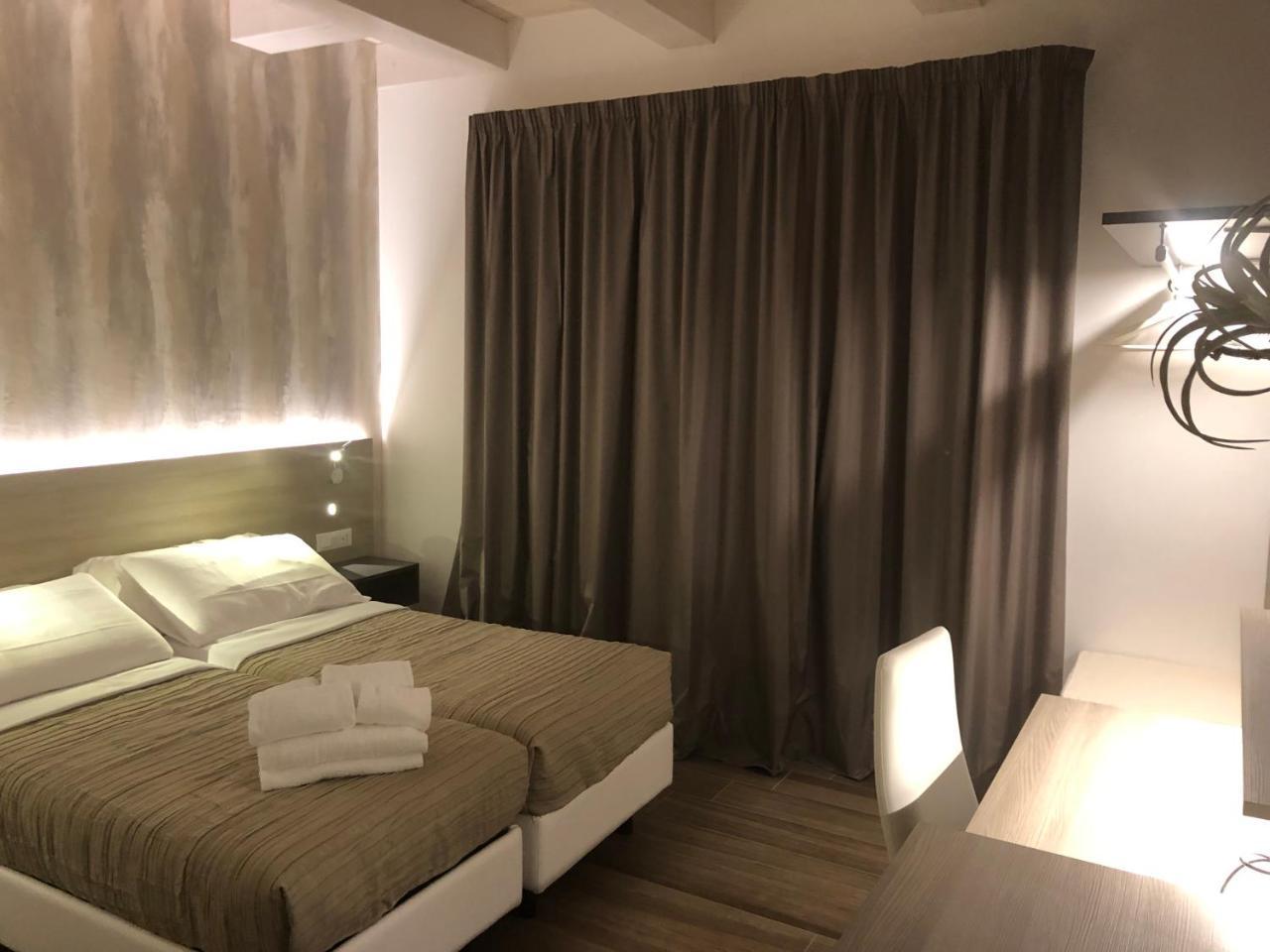 Casablanca Hotel ชิวิตาโนวา มาร์เค ภายนอก รูปภาพ