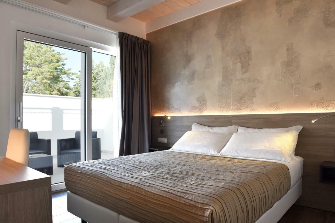 Casablanca Hotel ชิวิตาโนวา มาร์เค ภายนอก รูปภาพ