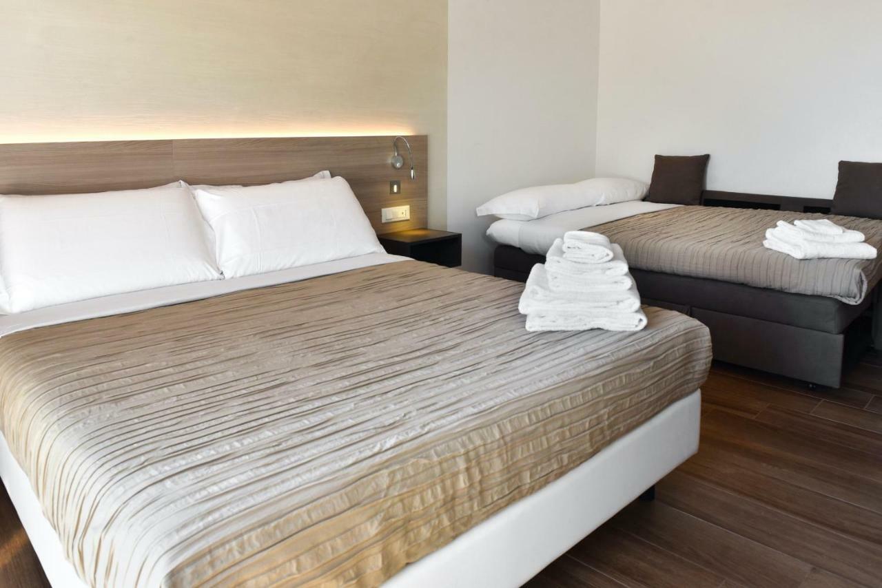 Casablanca Hotel ชิวิตาโนวา มาร์เค ภายนอก รูปภาพ